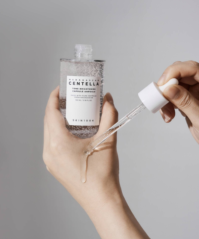 SKIN1004, מדגסקר סנטלה, טונר לשיפור הגוונים, 210 מ"ל (7.10 fl oz)